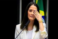 Herdeiros da deputada Amália Barros receberão mais de R$ 1 milhão de parlamentares; entenda