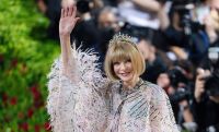 Conheça Anna Wintour, organizadora do Met Gala e ex editora-chefe da Vogue