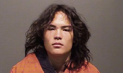 Homem acusado por jogar pedra que matou mulher nos EUA se declara culpado