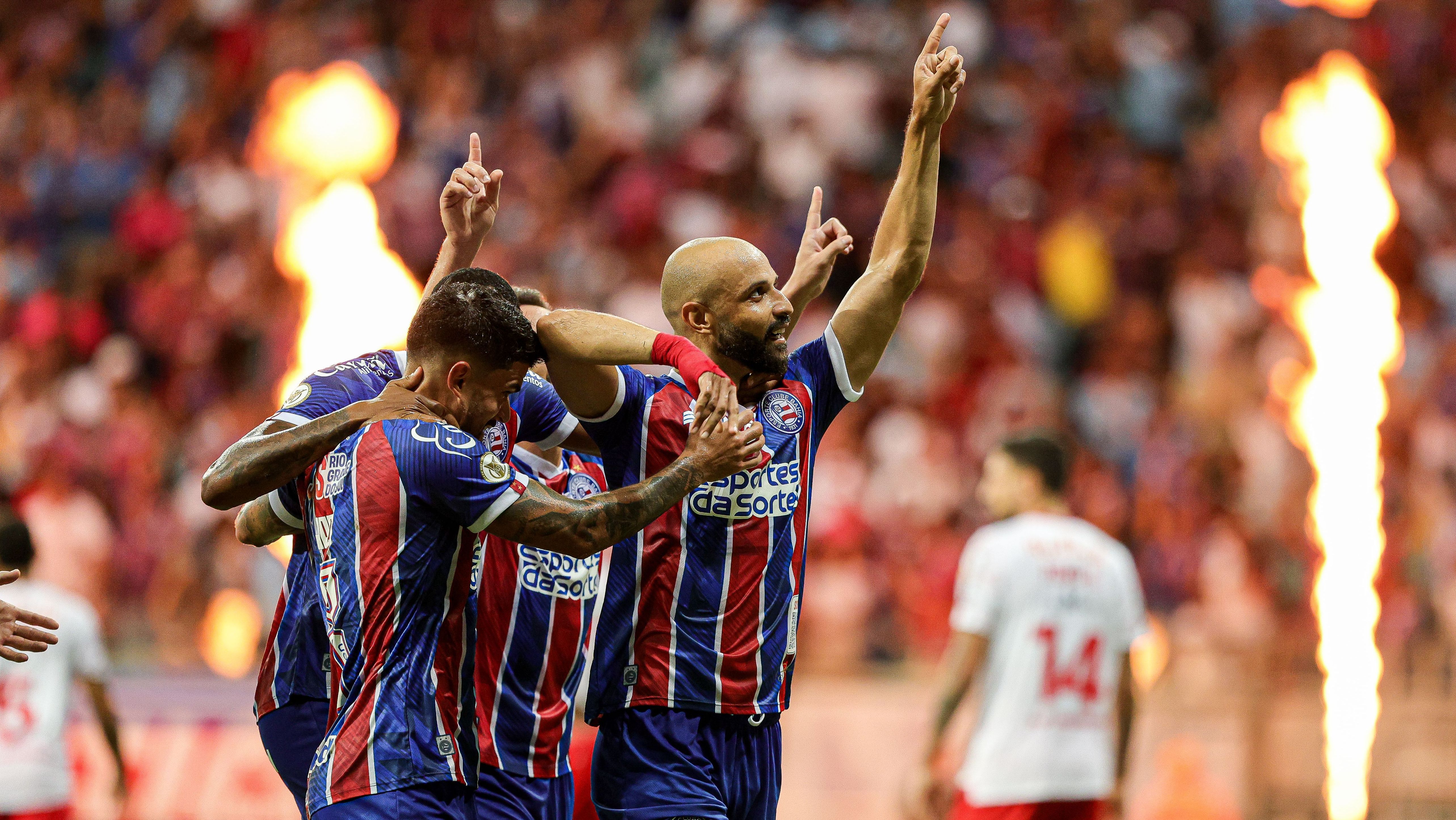 Thaciano comemora o gol do triunfo do Bahia sobre o Red Bull Bragantino
