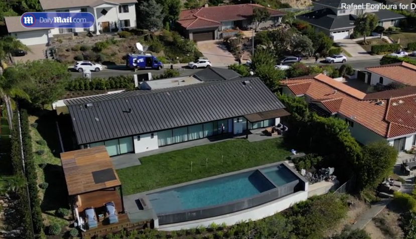 Parte de trás da mansão de Matthew Perry / Daily Mail/Reprodução