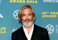 Chris Pine fala sobre luta contra acne: 'Sei como pode ser deprimente'