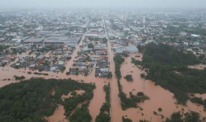 Imagens de drone mostram dimensão da enchente em Venâncio Aires, no Rio Grande do Sul