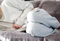 Como aliviar desconforto causado pelas cólicas menstruais? Veja 5 dicas