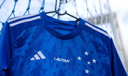 Cruzeiro fará leilão de camisas para ajudar as vítimas do Rio Grande do Sul