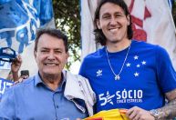 Cássio é recebido por multidão de torcedores do Cruzeiro: "Vou ser muito feliz"