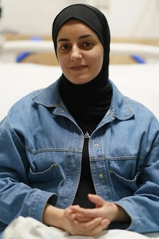 Shahed Alqutati perdeu o amor de sua vida e seu filho ainda não nascido depois que um ataque israelense atingiu sua casa em Gaza, em 11 de outubro / Darren Bull/CNN