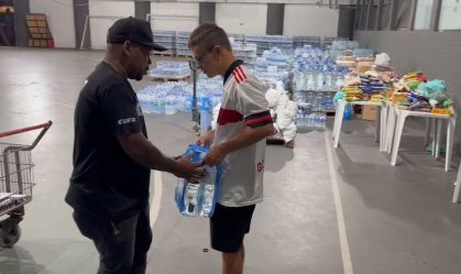 RJ: Central Única das Favelas recebe doações para vítimas no Rio Grande do Sul