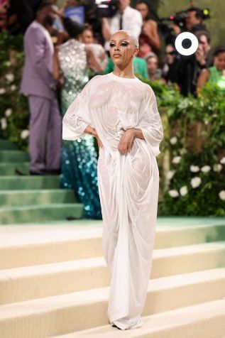 Doja Cat com "look molhado" no Met Gala 2024 / John Shearer/WireImage