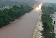 Cidade fica ilhada devido às fortes chuvas no Rio Grande do Sul