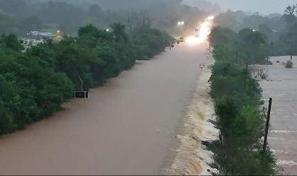 estrada bloqueada