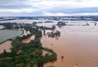 SOS Rio Grande do Sul: governo cria chave Pix para receber doações às pessoas afetadas pelas chuvas