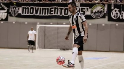 Falcão jogou no Atlético-MG e pede que clube retome o projeto do futsal