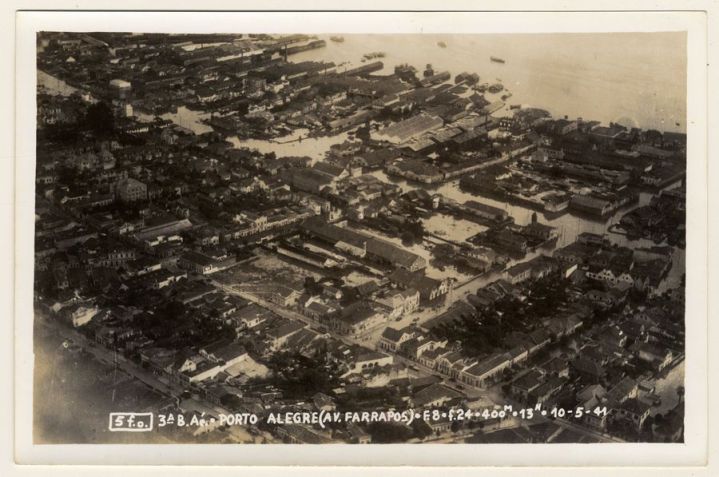 Vista aérea da avenida Farrapos durante a enchente de 1941 em Porto Alegre (RS) / Acervo/Museu de Porto Alegre Joaquim Felizardo