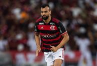 Fim da novela: Cruzeiro contrata Fabrício Bruno, do Flamengo
