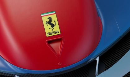 Carro azul da Ferrari