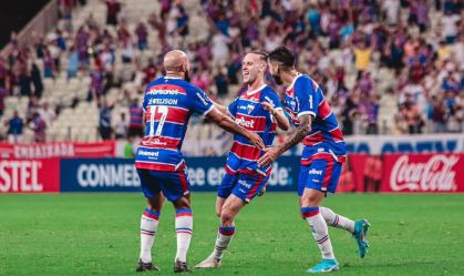 Fortaleza vence o Trinidense e vai para as oitavas da Sul-Americana em noite especial para Vojvoda