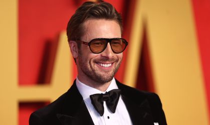 Quem é Glen Powell, ator que vai assumir papel de Schwarzenegger em filme