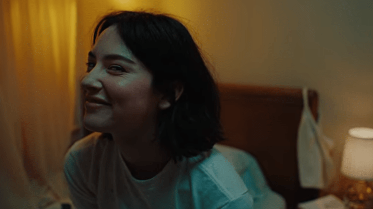 Lynn Painter Urges Gracie Abrams to Release 'In Between'
