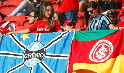 Torcedores de Grêmio e Inter seguem como os mais fiéis do Brasil, aponta pesquisa