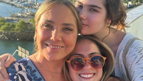 Horas antes, Heloísa havia feito uma homenagem para as filhas em seu Instagram