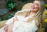 Hilary Duff dá à luz seu quarto filho; veja fotos