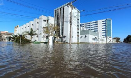 Enchentes no RS: hospital em Rio Grande terá que transferir pacientes