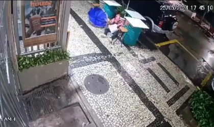 idosa agredida