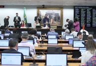 Chuvas no RS: CCJ da Câmara aprova aumento de pena para estelionato em calamidade