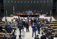 Câmara aprova projeto que suspende dívida do RS; texto vai ao Senado