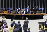 Câmara aprova projeto que permite reembolso de shows e outros eventos cancelados por conta de chuvas no RS