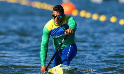 Isaquias Queiroz conquistou mais um ouro na canoagem
