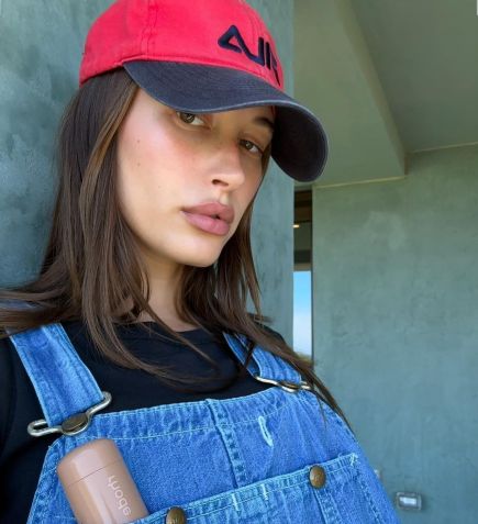 Hailey Bieber compartilha looks durante a gravidez / Reprodução/Hailey Bieber/Instagram