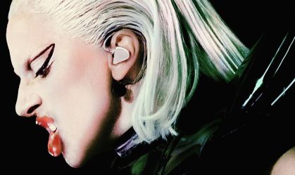 Lady Gaga anuncia especial do show "Chromatica Ball"