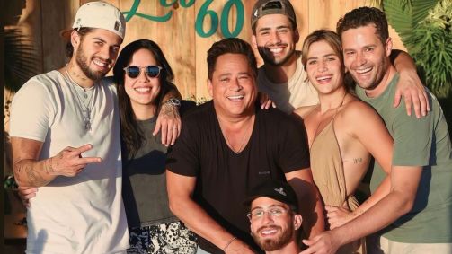 Foto do cantor Leonardo com os filhos Pedro Leonardo, Monyque, Jéssica, Zé Felipe, Matheus e João Guilherme