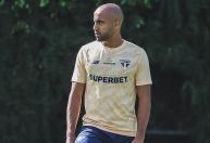 Luis Zubeldía revela quando deve contar com Lucas no São Paulo