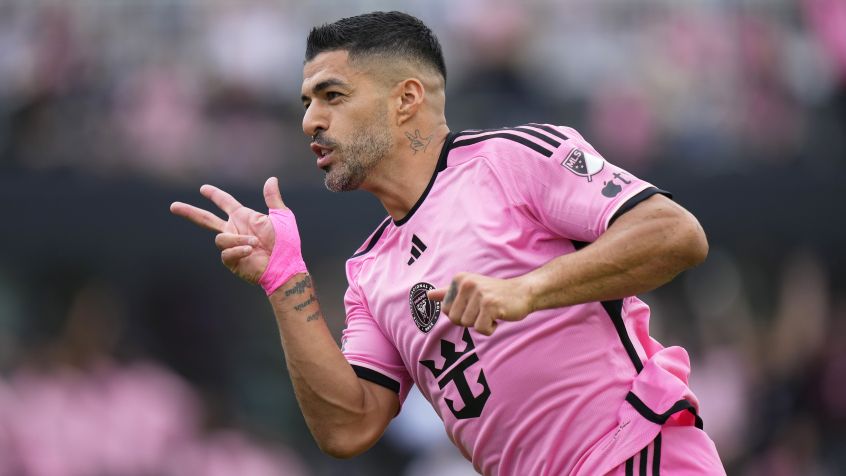 Luis Suárez comemora gol pelo Inter Miami na Major League Soccer • Rich Storry/Getty Images