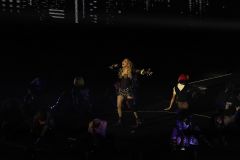 Madonna faz show histórico em Copacabana