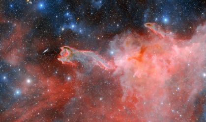 "Mão fantasmagórica" na Via Láctea aparece em nova imagem de telescópio