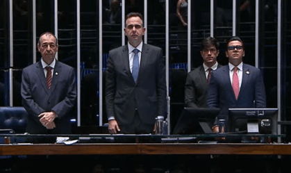 Imagem de destaque do post: Chuvas no RS: Senado faz minuto de silêncio em homenagem às vítimas
