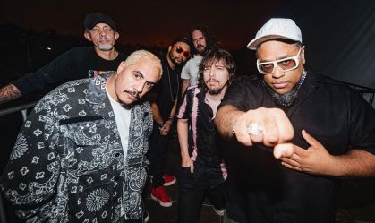 Marcelo D2, BNegão, Formigão, Pedro Garcia, Daniel Ganjaman, Nobru e Venom são os integrantes da formação atual do Planet Hemp