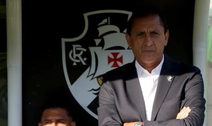 Vasco informou saída de Ramón Díaz após goleada