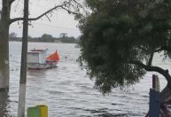 Vídeo: canal São Gonçalo atinge o maior nível desde 1941 em Pelotas (RS)