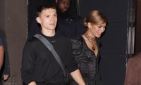 Zendaya se manifesta sobre fotos falsas de "casamento" com Tom Holland