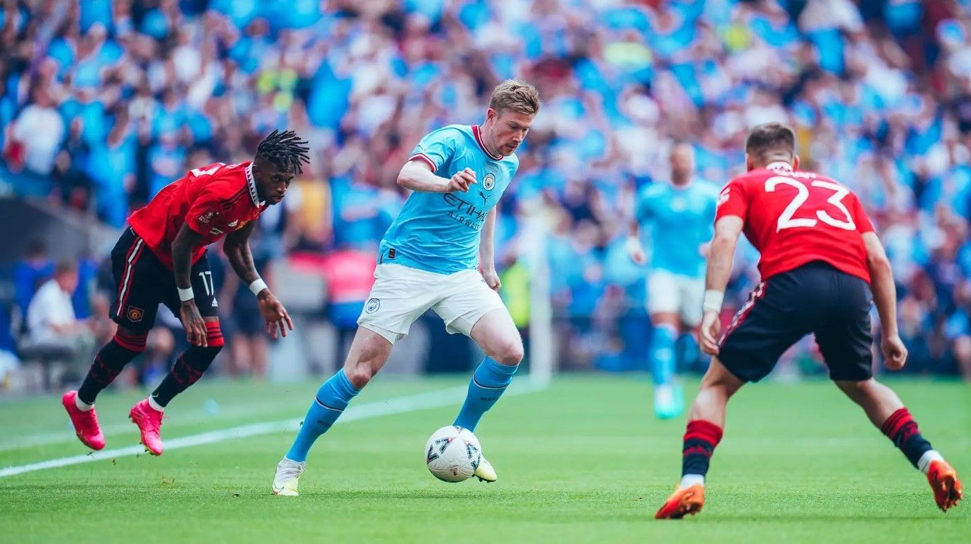 City x United: qual clube 