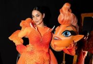 Vanessa Hudgens vence "The Masked Singer" e faz referência a High School Musical