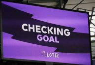 Clubes da Premier League votarão pelo fim do VAR na próxima temporada