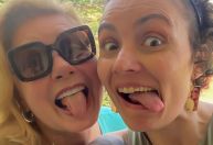 Vera Fischer compartilha clique raro ao lado da filha: "Muito amor"