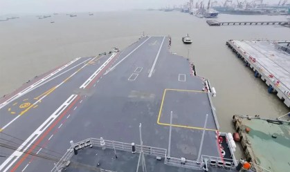 Taiwan identifica porta-aviões, e militares chineses dizem estarem prontos para batalha