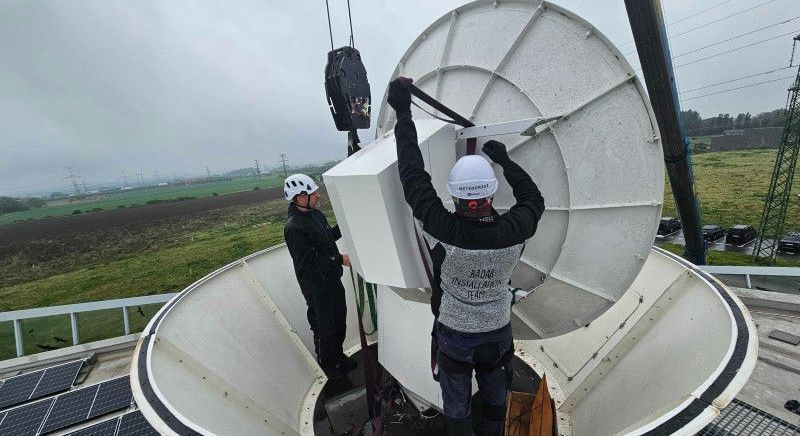 Equipamento de radar meteorológico